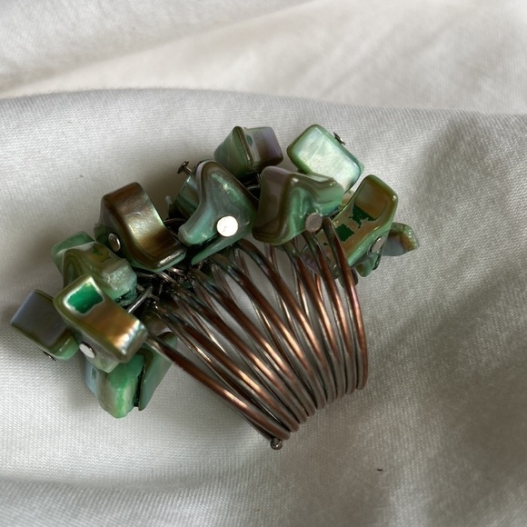 Green Bead Statement Ring Size 6.5 - Picture 6 of 6